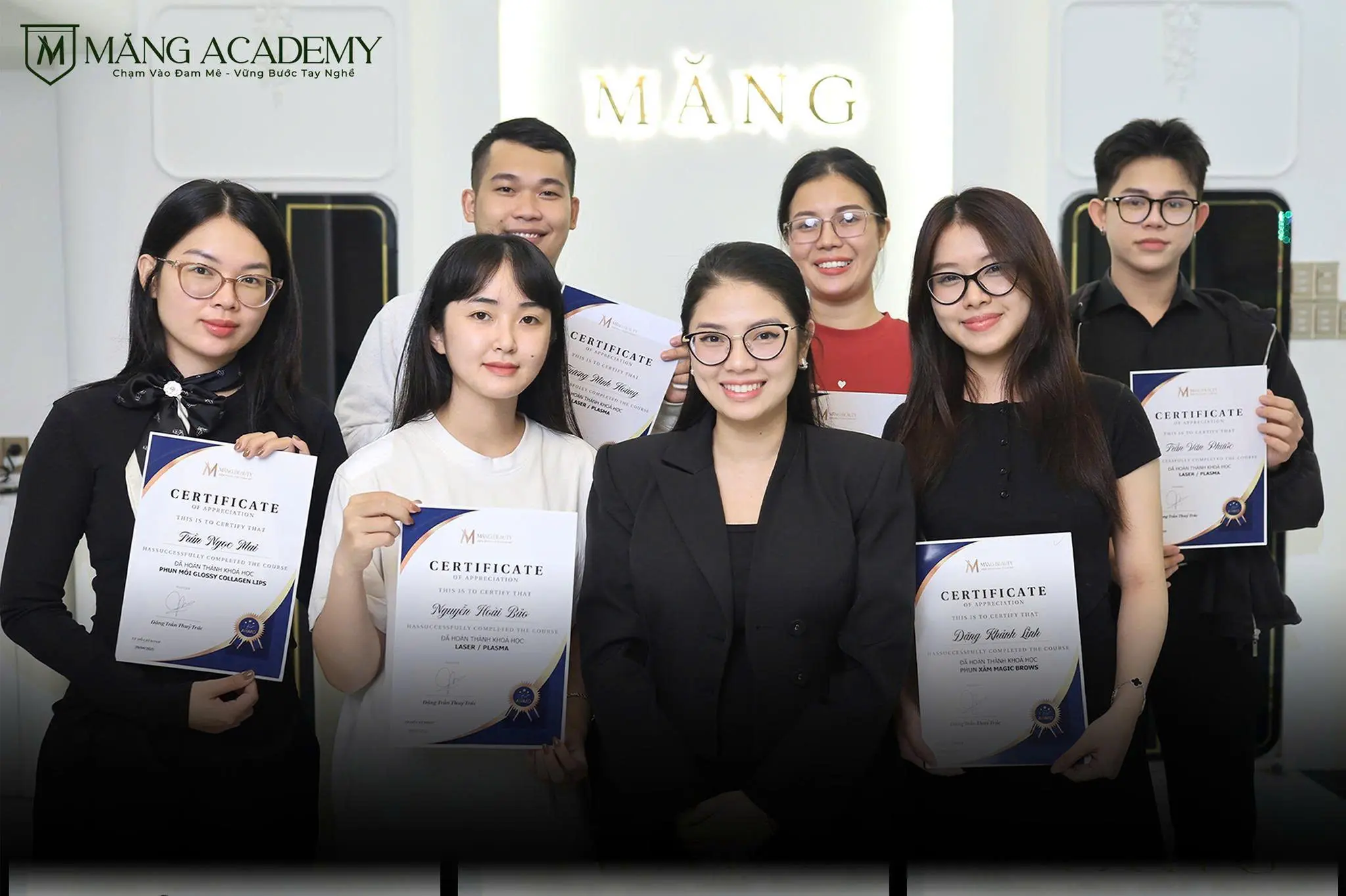 Khoá học Uốn mi cơ bản