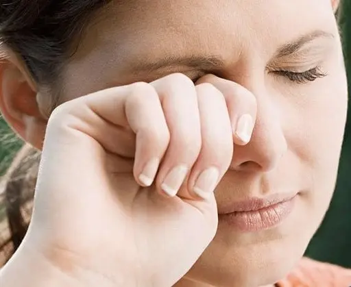 Tuân thủ hướng dẫn chăm sóc mí sau phun để đảm bảo kết quả
