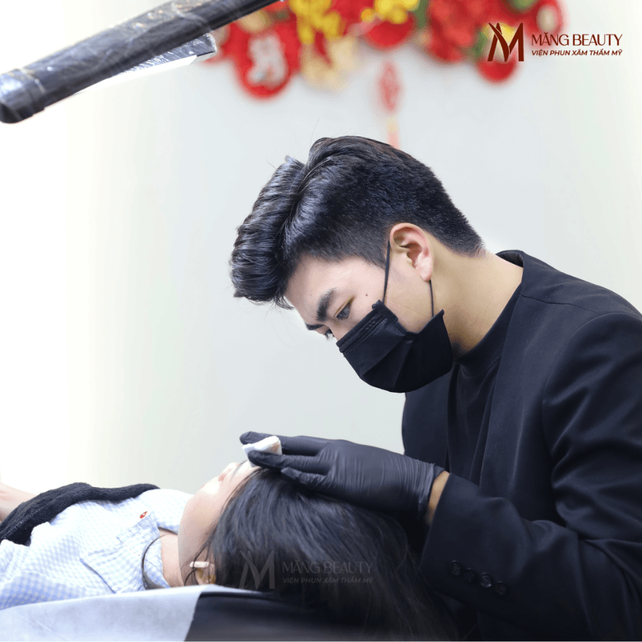 Quy trình làm chân mày chuẩn Y khoa tại Măng Beauty