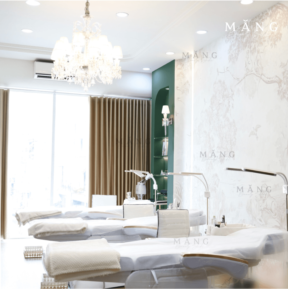 Không gian làm đẹp tại Măng Beauty được thiết kế riêng tư, gọn gàng và sạch sẽ